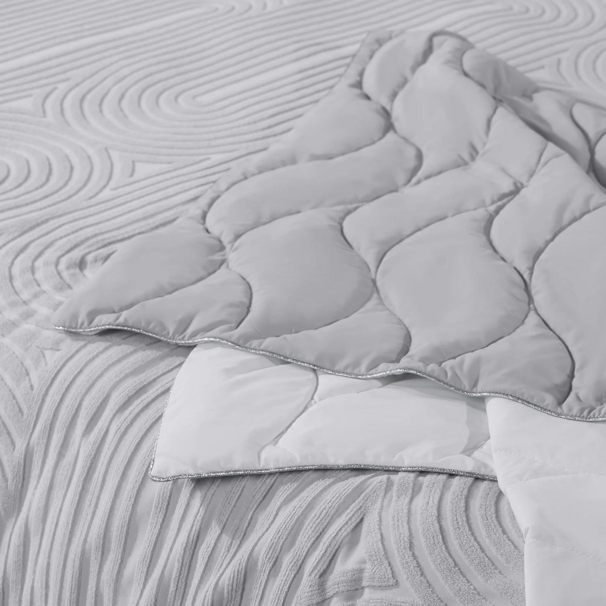 Cooling Performance Throw