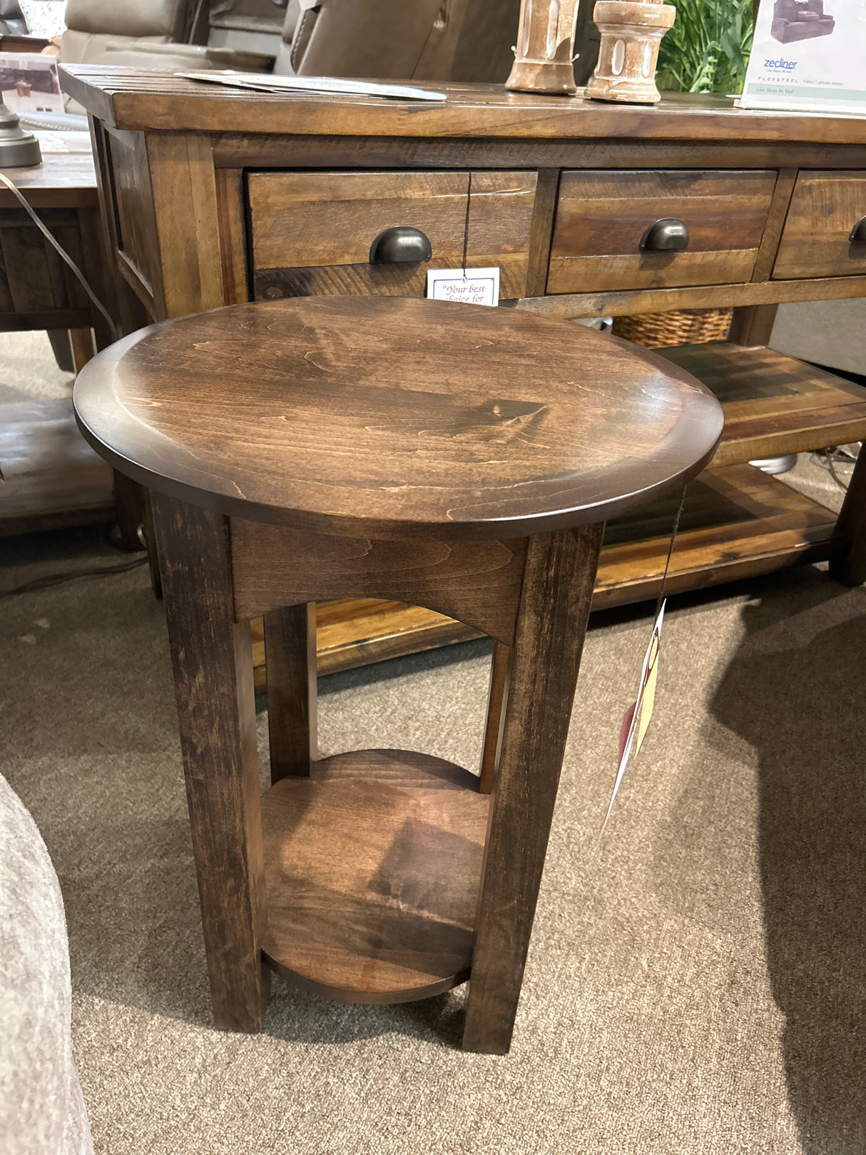 Stone Lake 18" Round Chairside Table