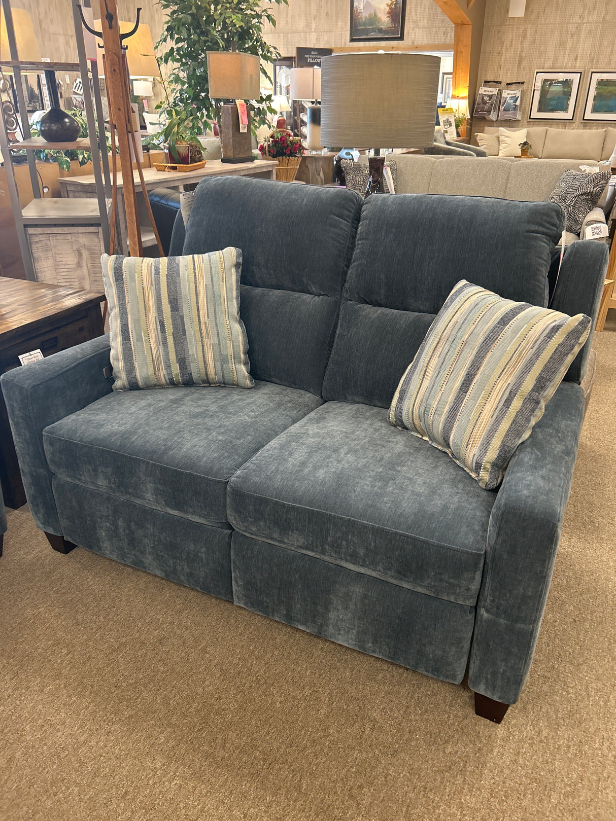 EZ4F03 Loveseat Reclining Power Closeout