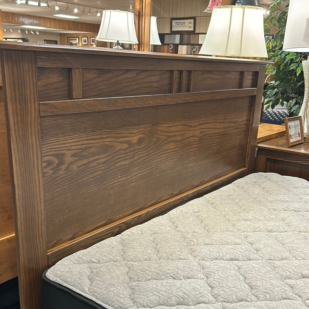 Summit Panel Headboard w/Low Profile Footboard
