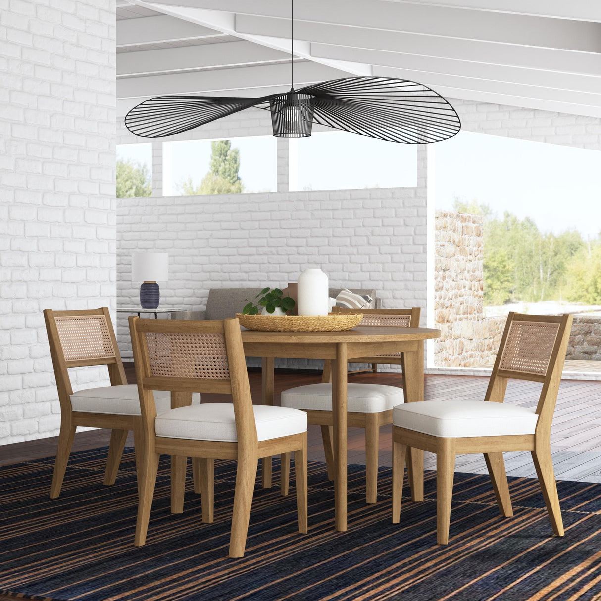 Homestyles Round Dining Table 5580-32