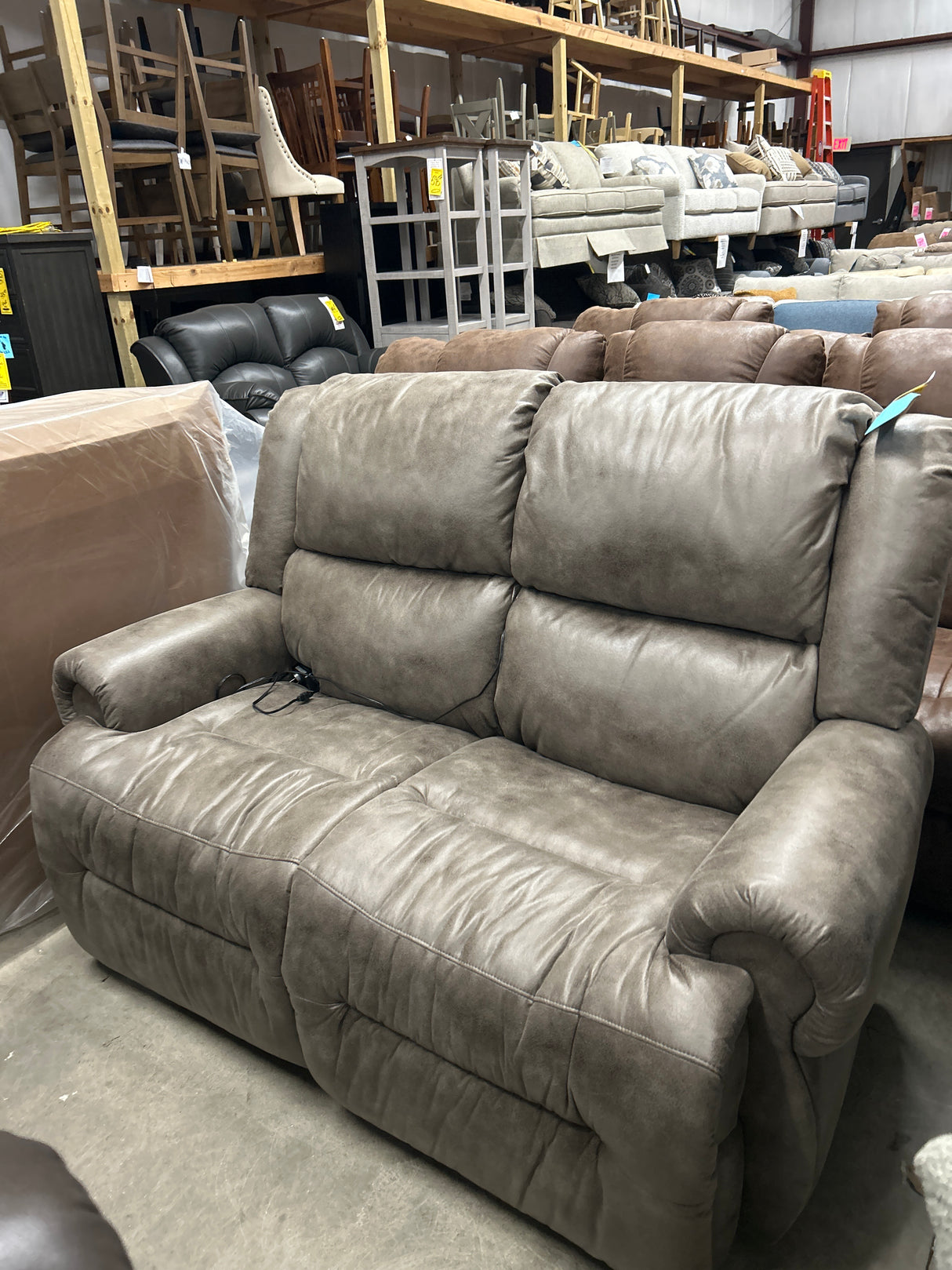 Genet Reclining Loveseat