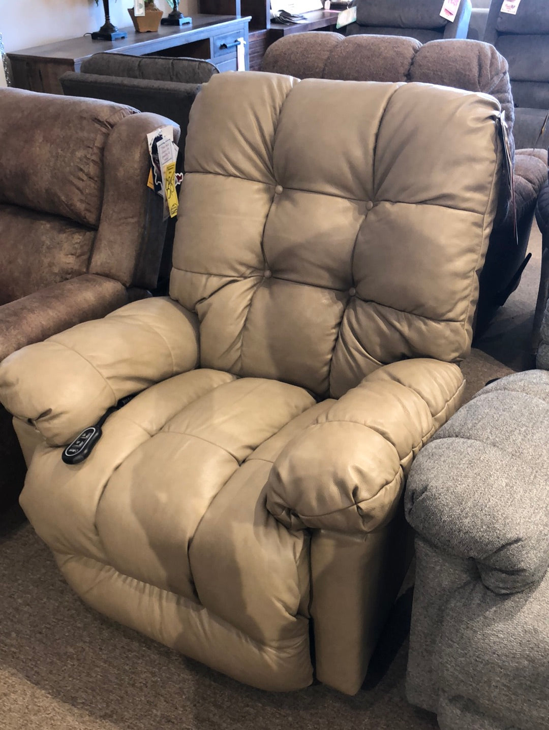 Brosmer Recliners