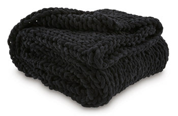 Throw (3/CS) Chaddon Black
