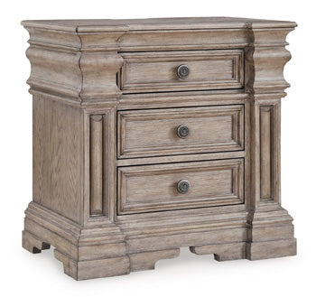 Three Drawer Night Stand Blairhurst Light Grayish Brown
