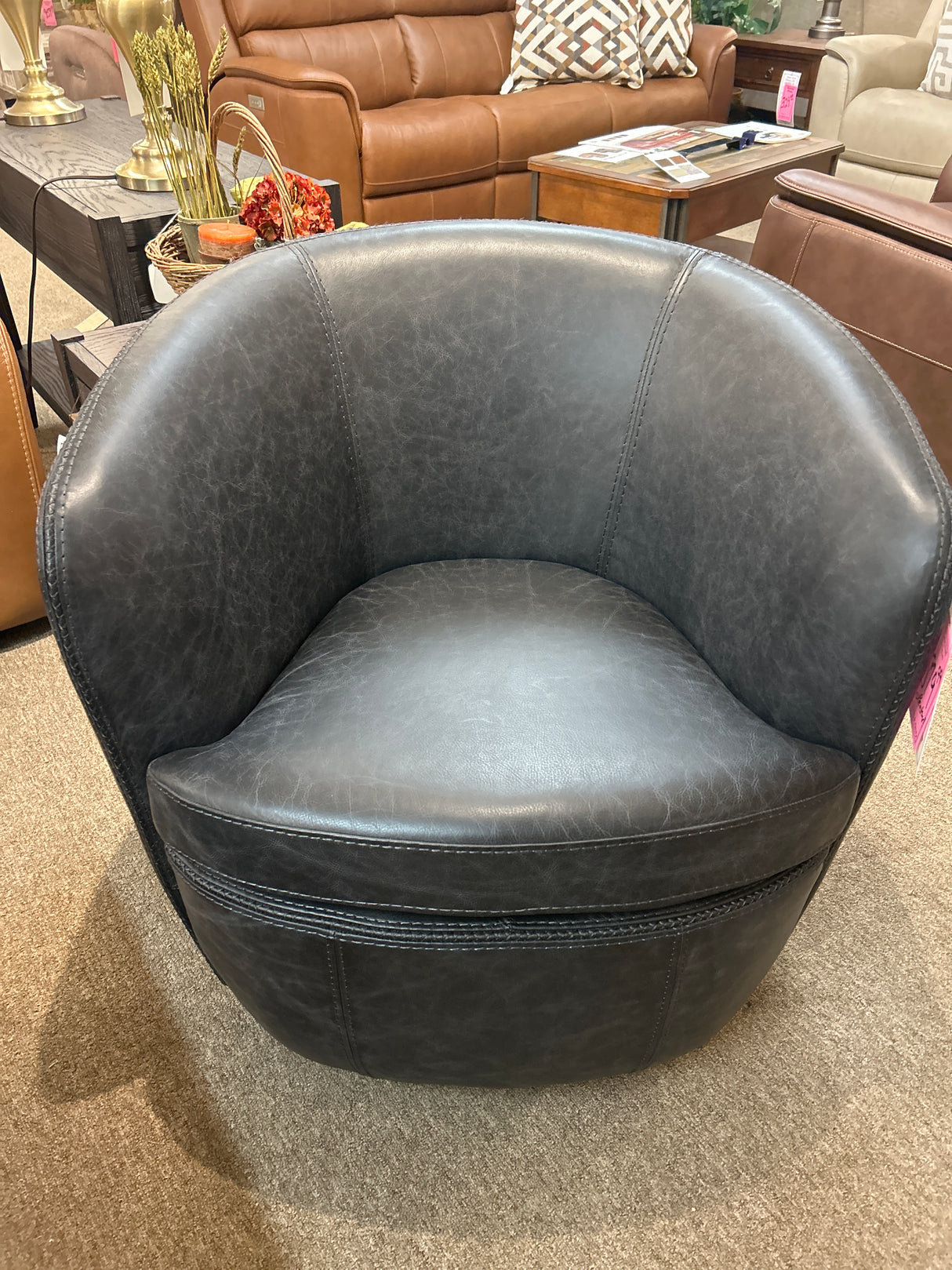 Barlo Swivel Chair