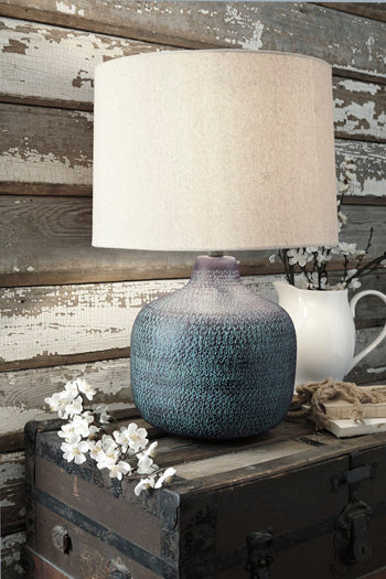 Metal Table Lamp (1/CN) Malthace Patina