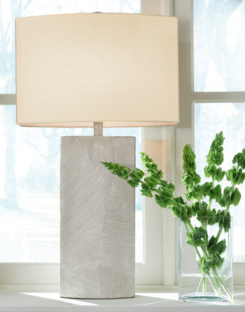 Poly Table Lamp (1/CN) Bradard Brown