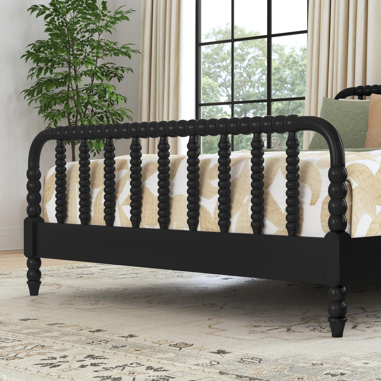 Homestyles Queen Bed 5901-500