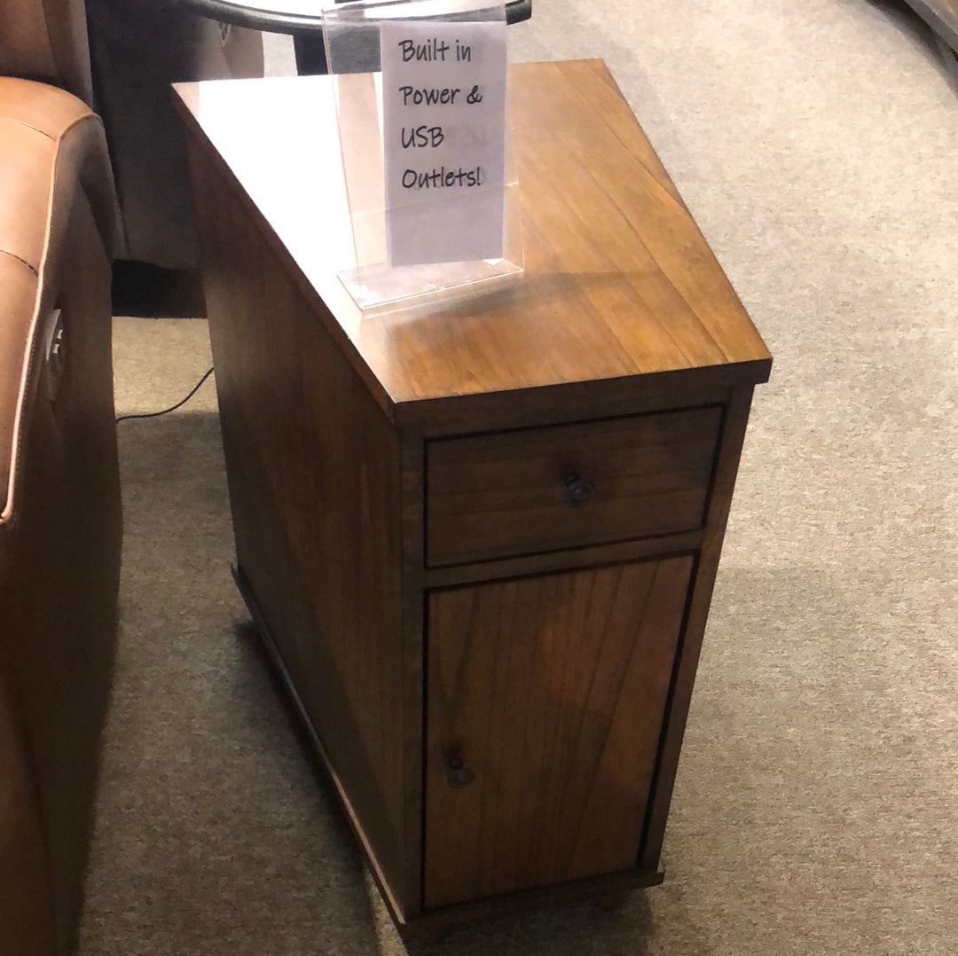 Wedge Charing Station