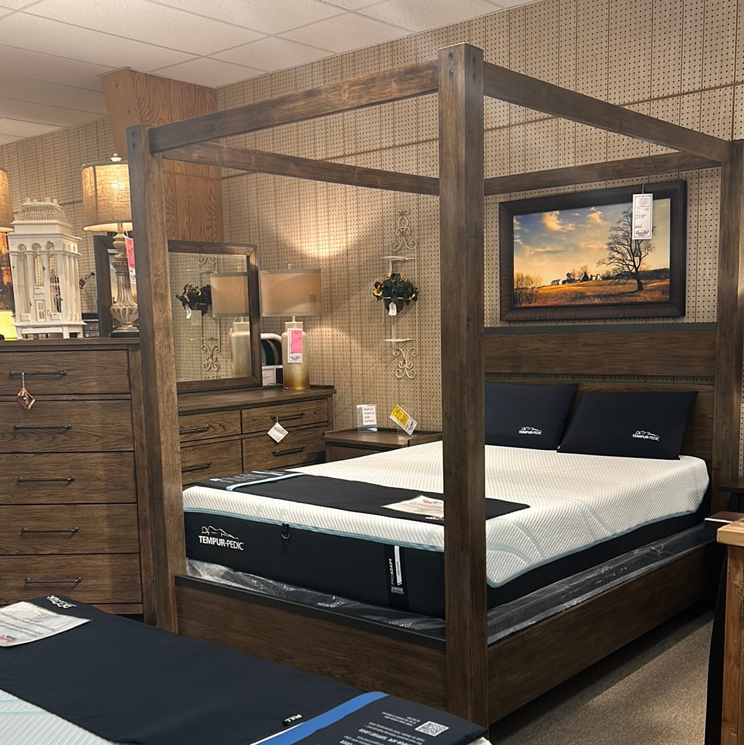 Liberty 473 Queen Canopy Bed