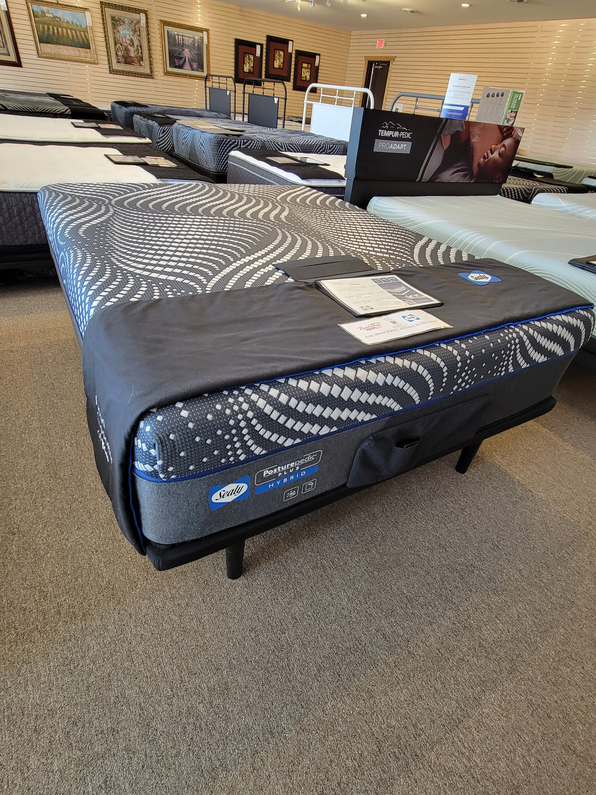 SEALY HIGHPOINT HYBRIDFIRM Mattress