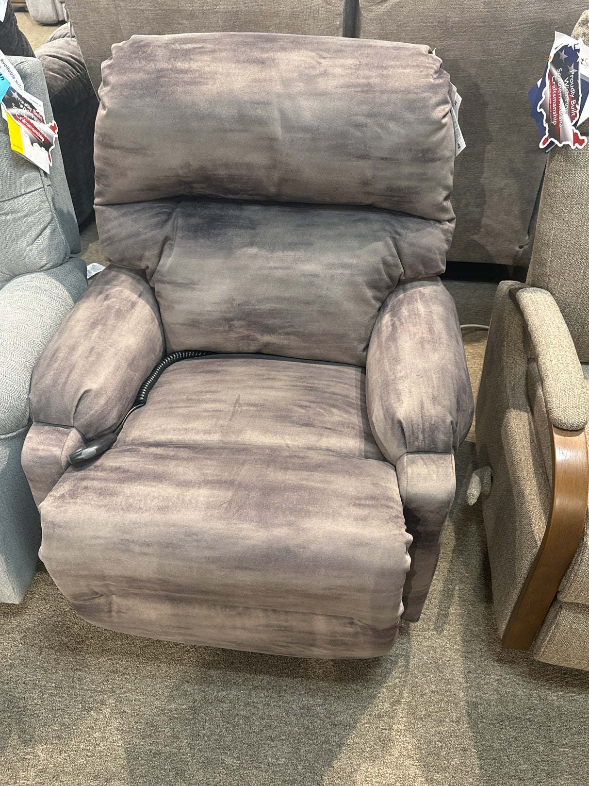 Cannes Closeout 20496