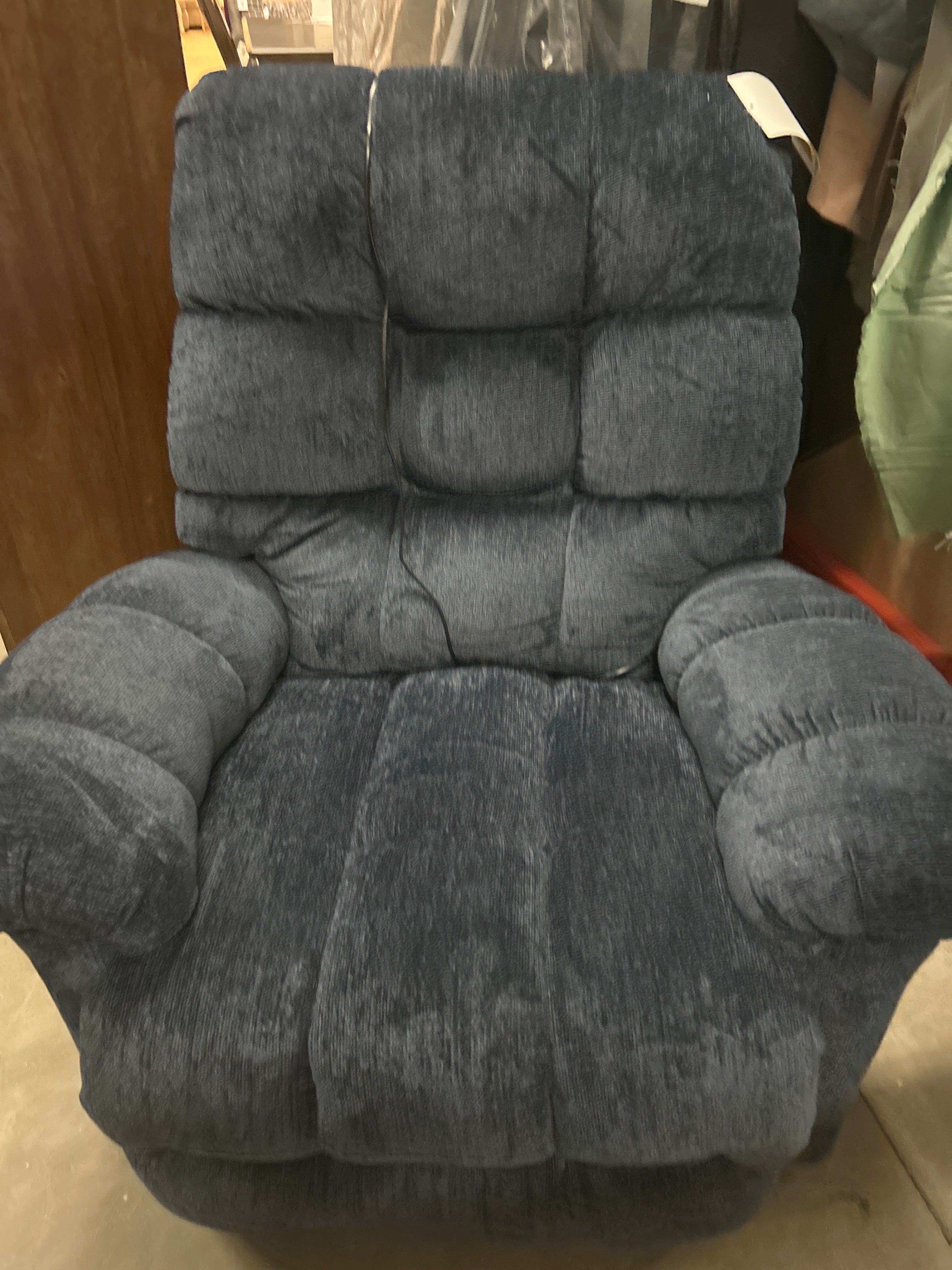 Brosmer Closeout Recliners