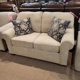 Thornton Loveseat