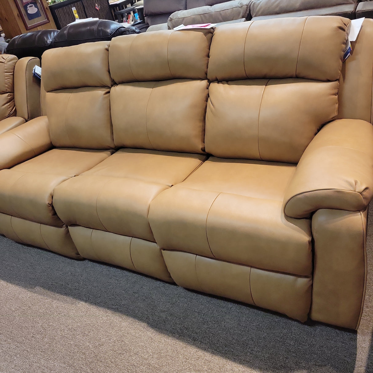 Commander Sofa