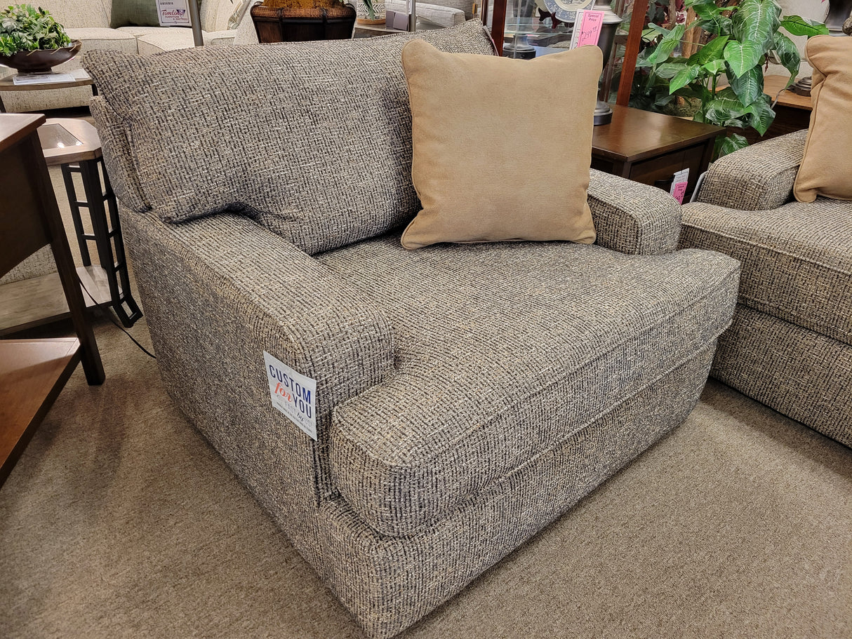 Anderson Chair 1/2 Closeout