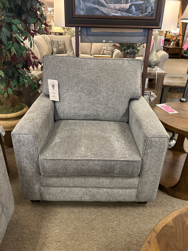 8543 Chair 1/2