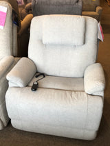 Zecliner Petite Power Lift Recliner with Power Headrest and Lumbar