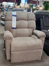 Vega Medium/Wide Lift Recliner