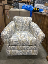 Lyra Swivel Glider