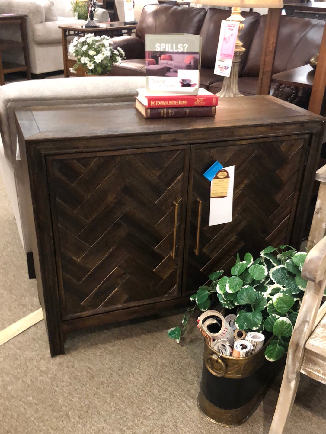 Garmercy Cabinet 40"