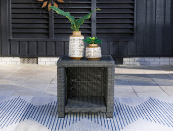 Square End Table Elite Park Gray