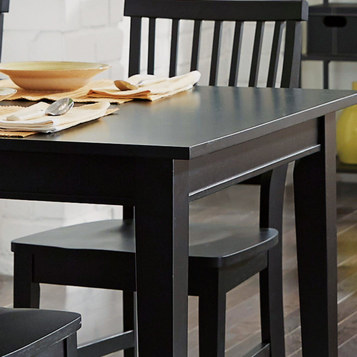 Homestyles Dining Table 5181-31