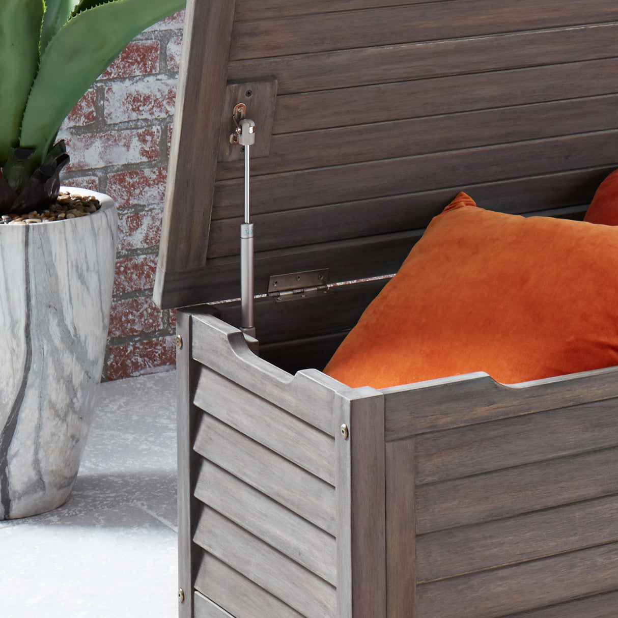 Homestyles Deck Box 5664-25