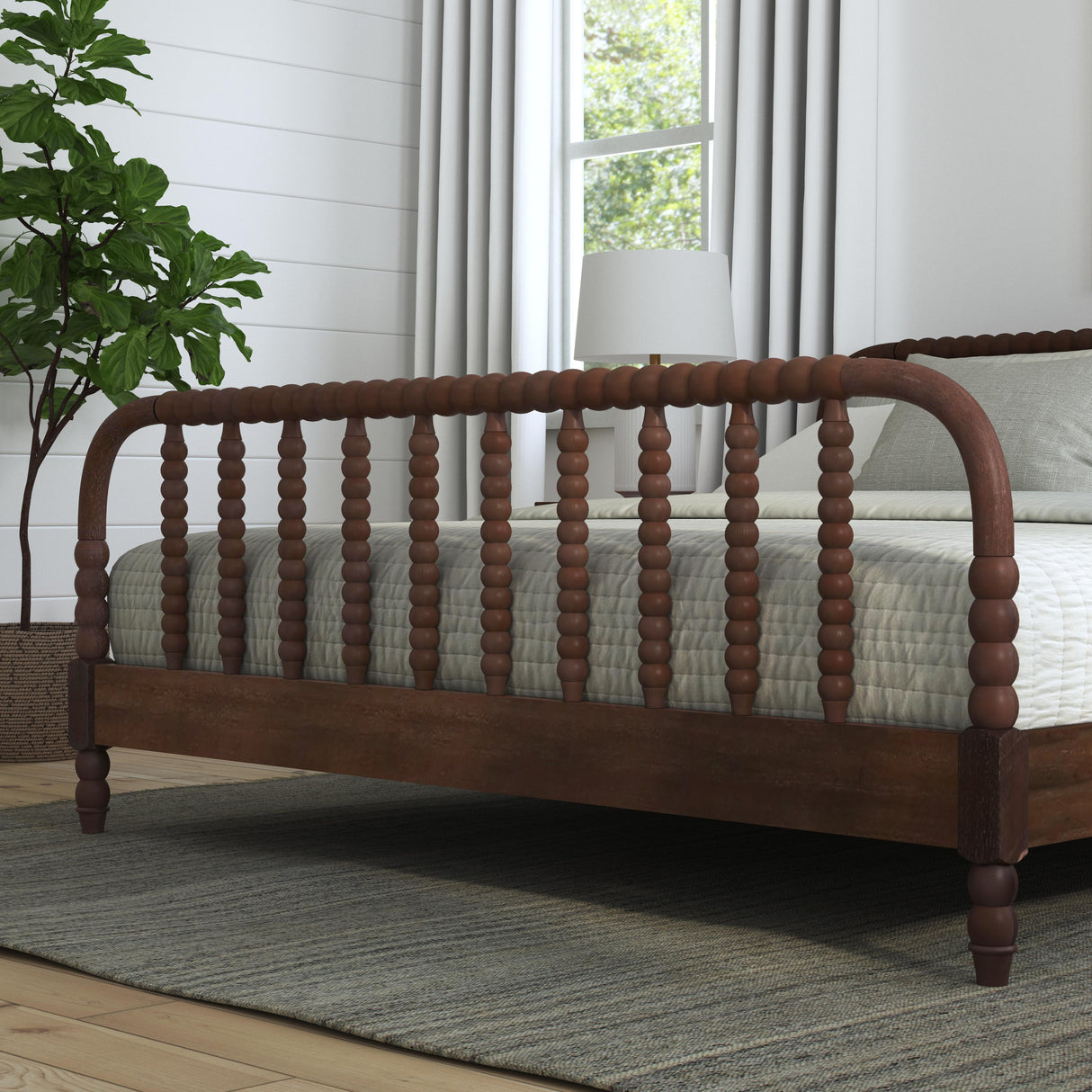Homestyles King Bed 5900-600