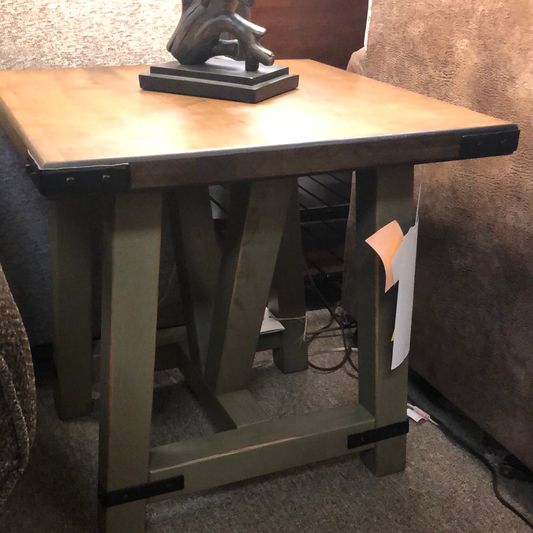 Amish End Table