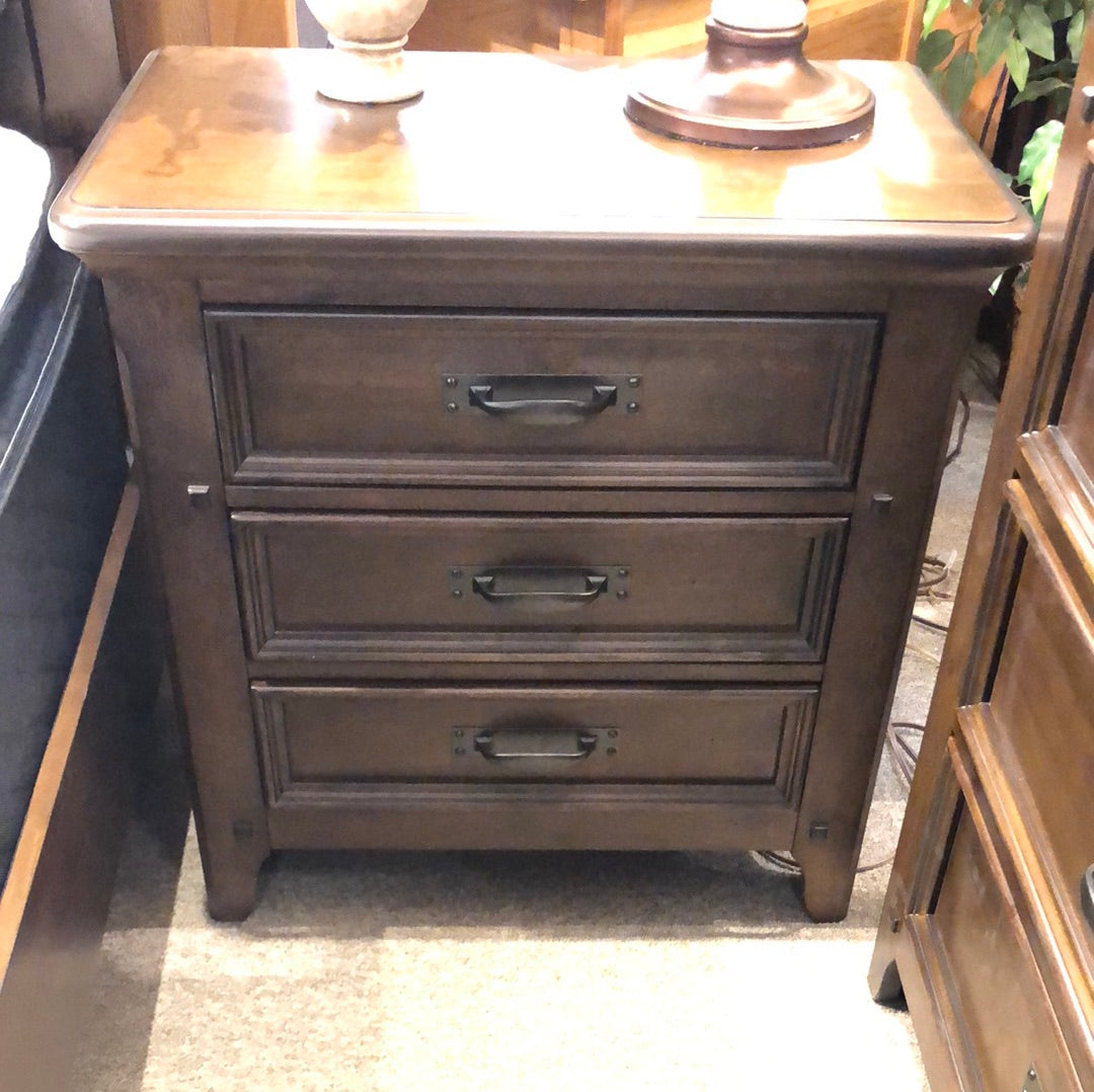 Liberty 184-BRQueen Bedroom 3Pc Set