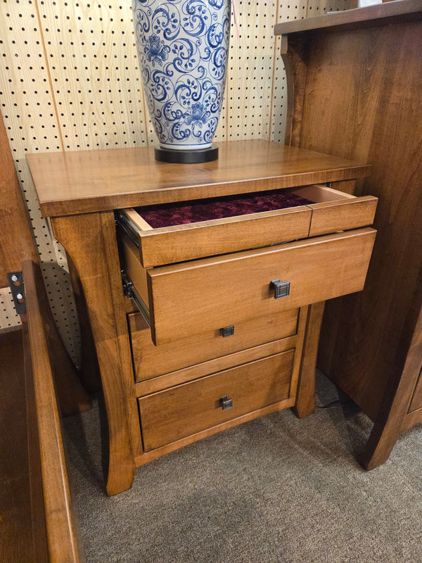 Theresa 1970 Amish 3 Drawer Nightstand