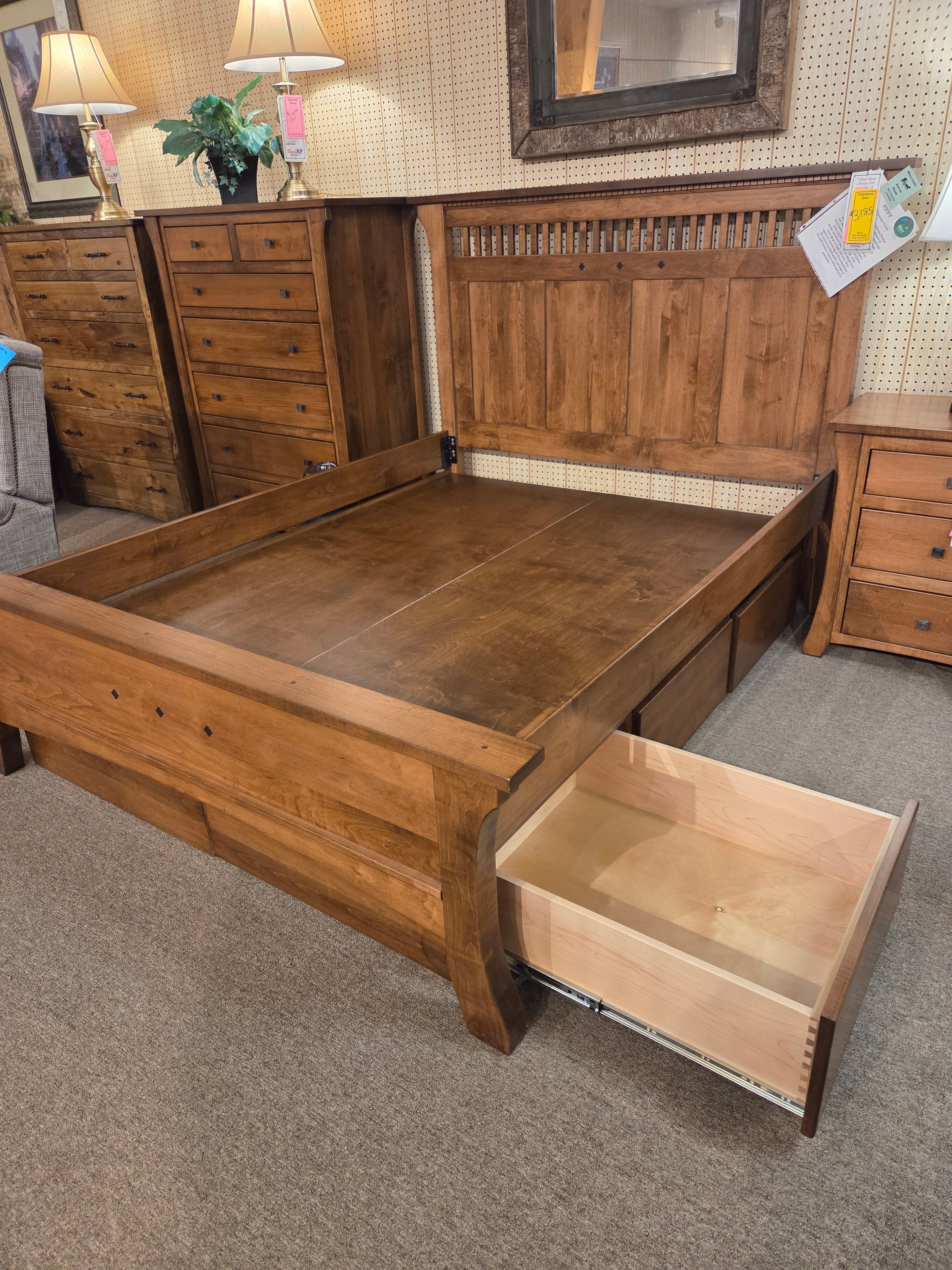 Theresa 1970 Amish Storage Queen Bed