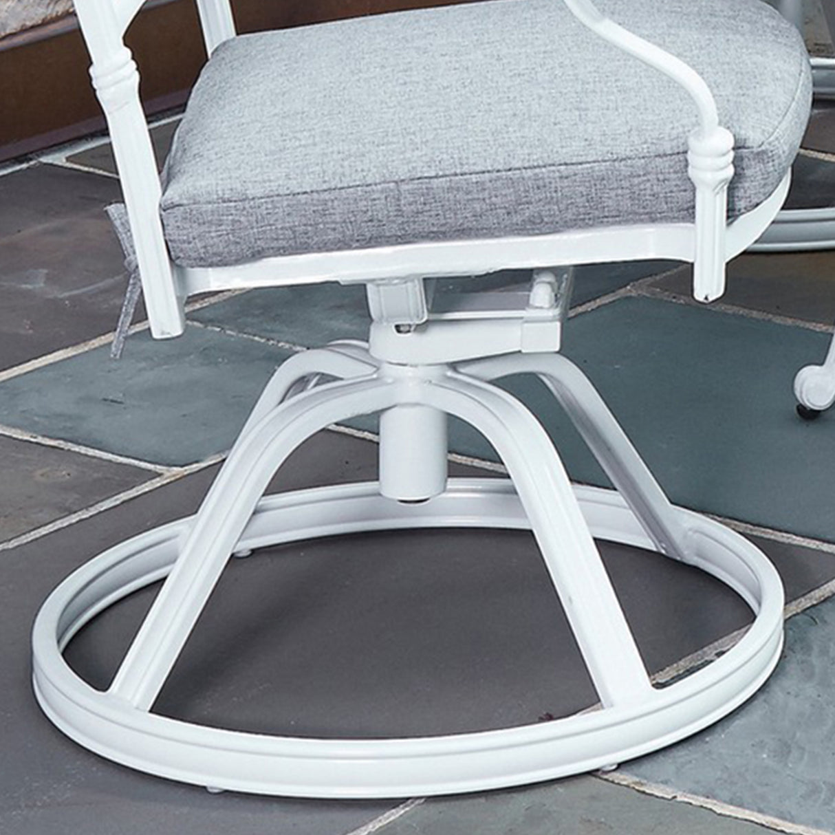 Homestyles Outdoor Swivel Rocking Chair 6662-53